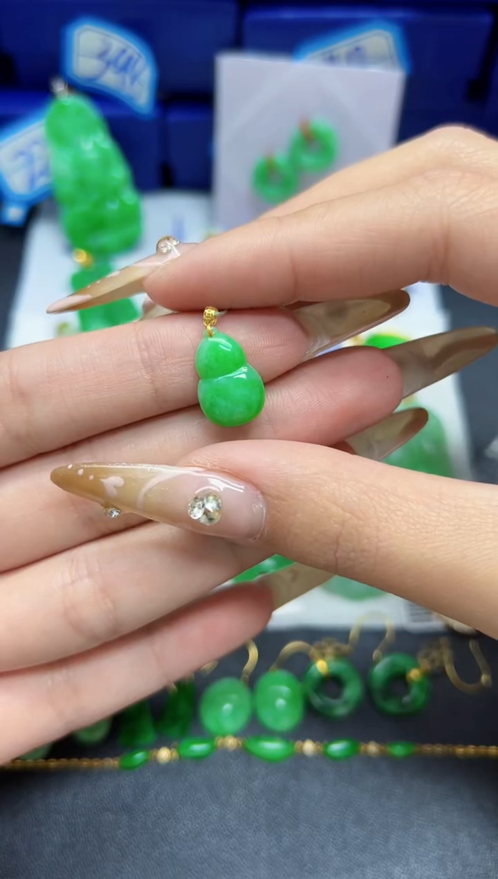 【闪购商品】翡翠颈饰18K金镶嵌Y缅料A货/支持复检/一件