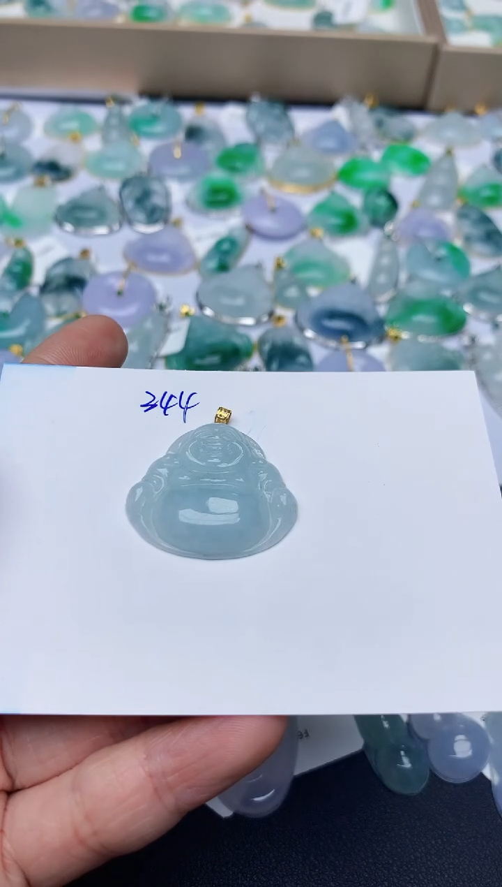 【闪购商品】翡翠颈饰18K金镶嵌天然翡翠A货   