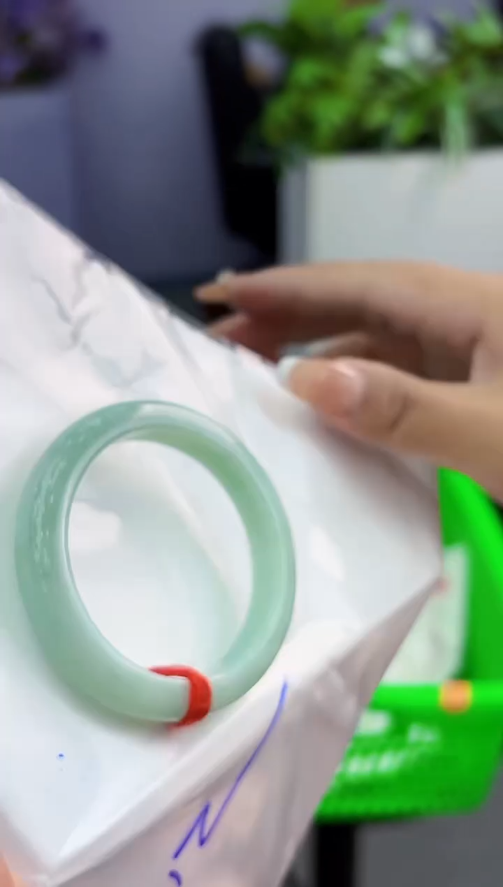 【闪购商品】翡翠手镯未镶嵌翡翠手镯