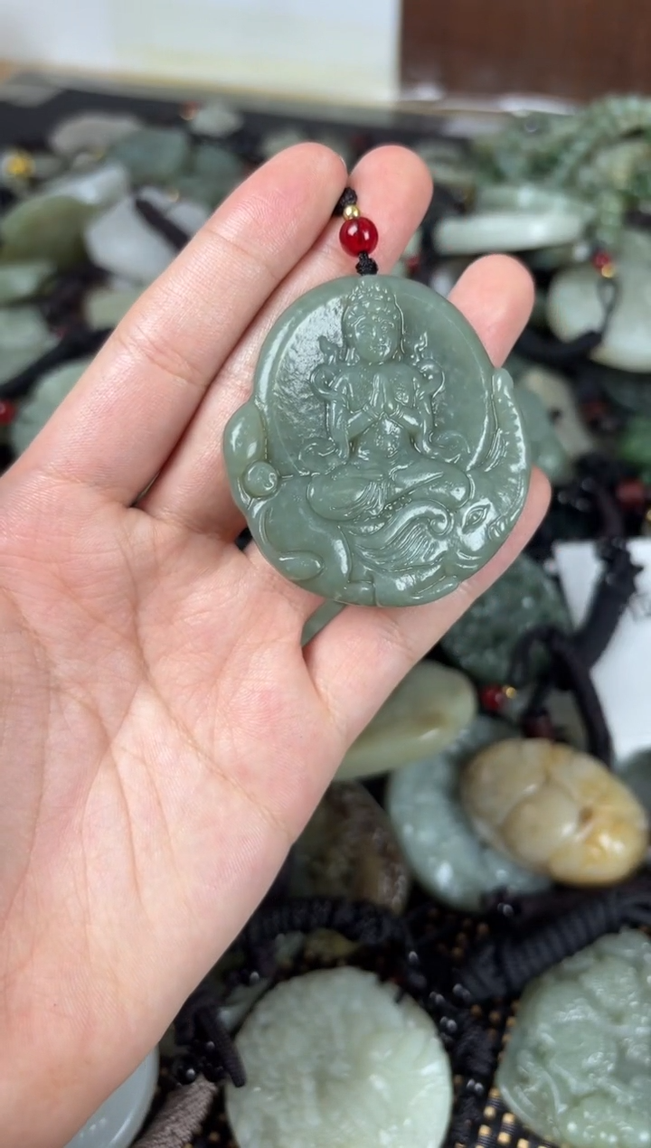 【闪购商品】和田玉颈饰未镶嵌1