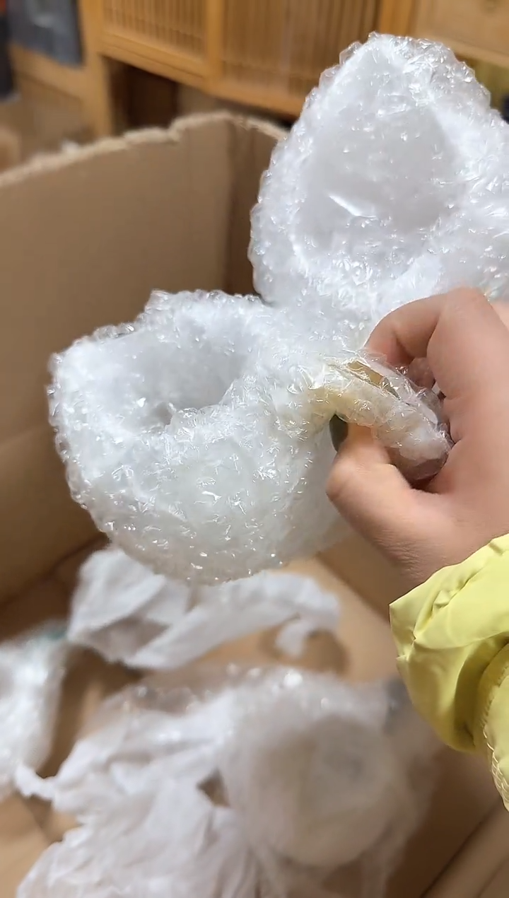 320黄色淡然      