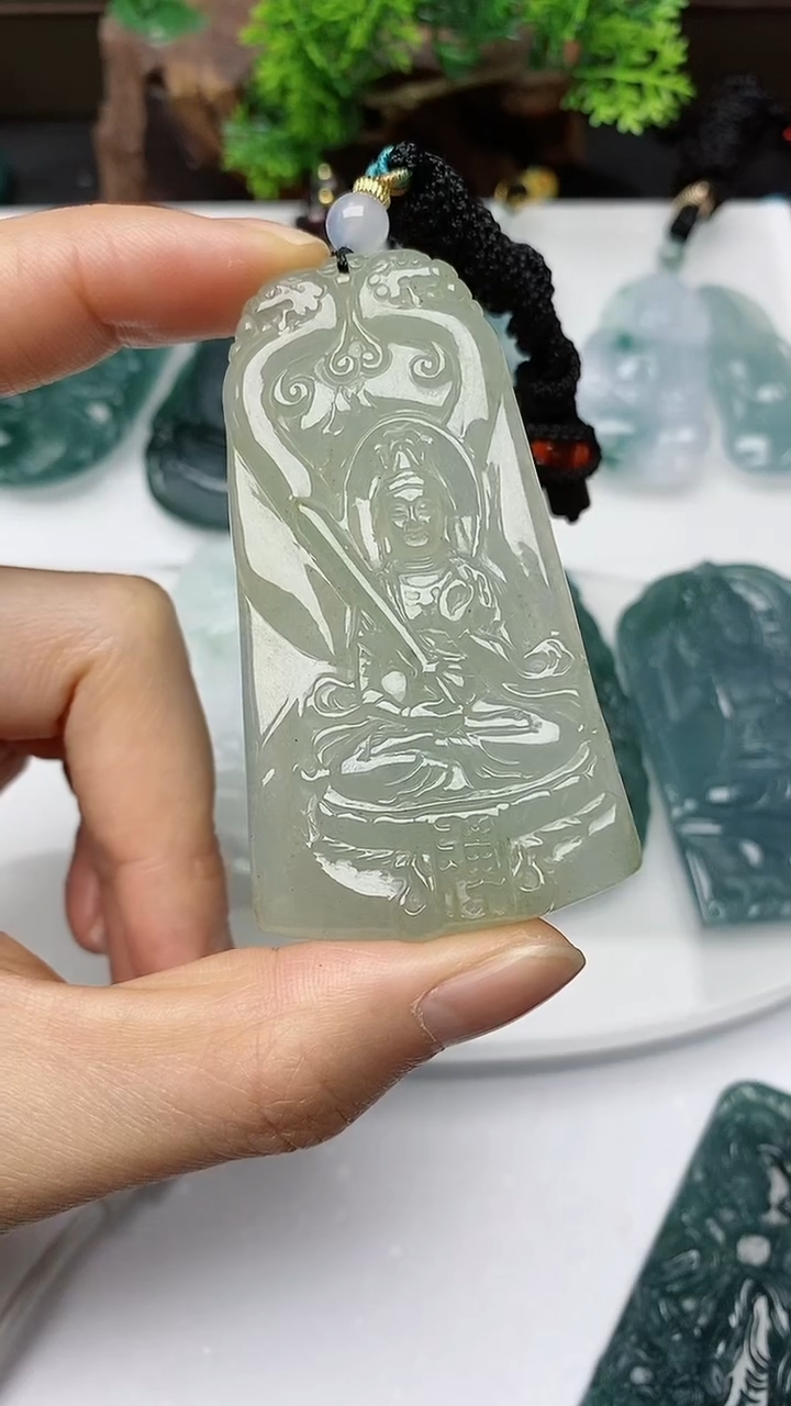 【闪购商品】翡翠颈饰未镶嵌