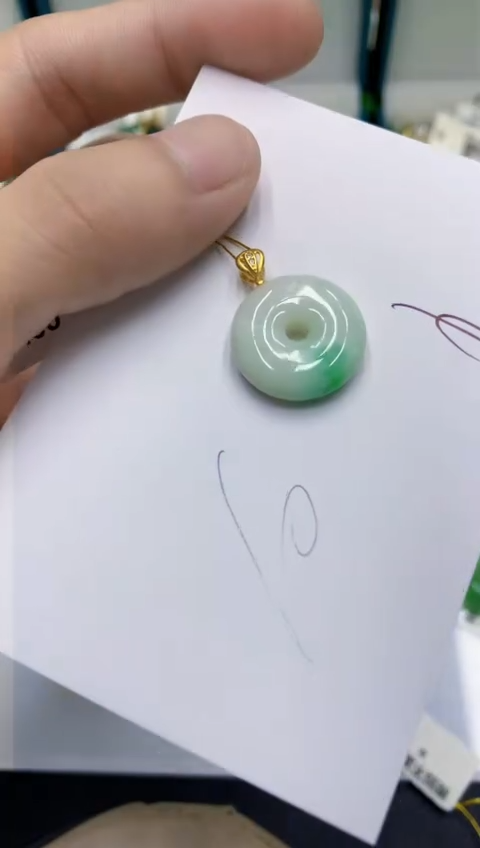颈饰未镶嵌翡翠翡翠