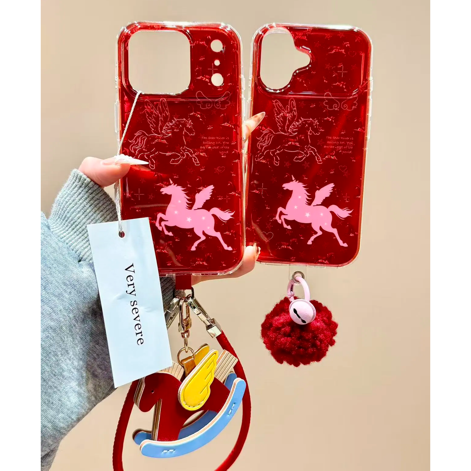 新年喜庆红线条招财小马手拎绳适用苹果17promax手机壳iPhone16新