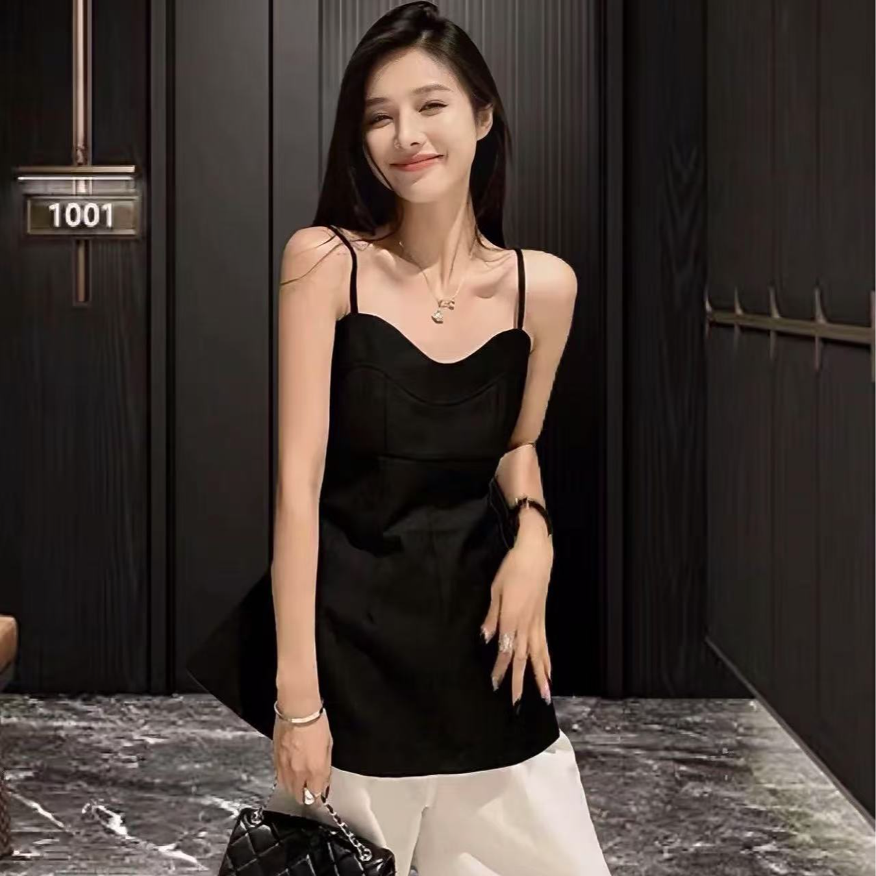 法式时尚套装小众连衣裙无袖修身内搭黑色百搭性感吊带裙礼服