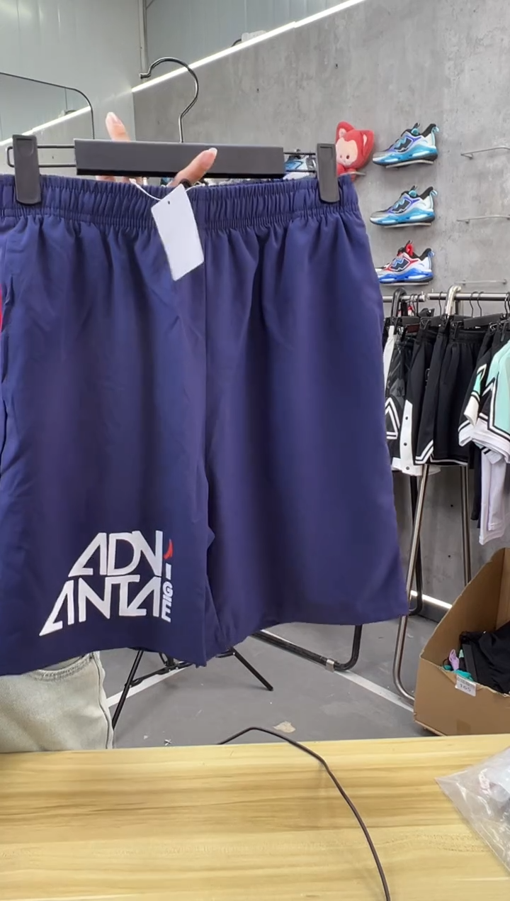 安踏儿童衣服尺码 ：160