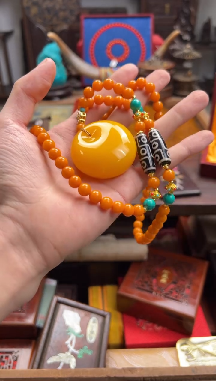 未镶嵌蜜蜡裸石——————瓷———————70