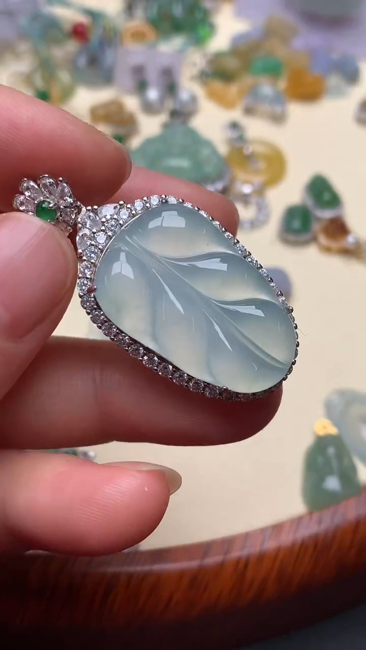 【闪购商品】翡翠颈饰银S925镶嵌翡翠镶嵌叶子