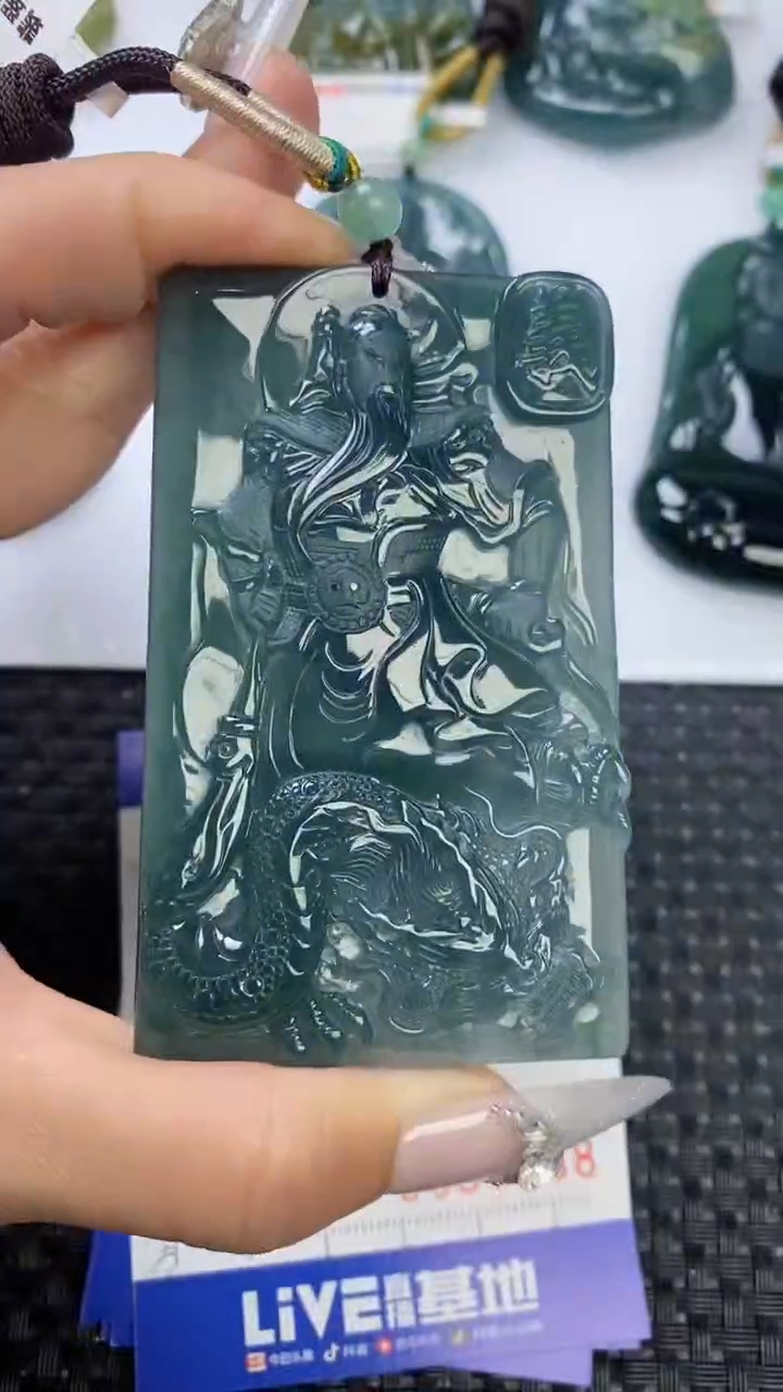 【闪购商品】翡翠颈饰未镶嵌111111111111111