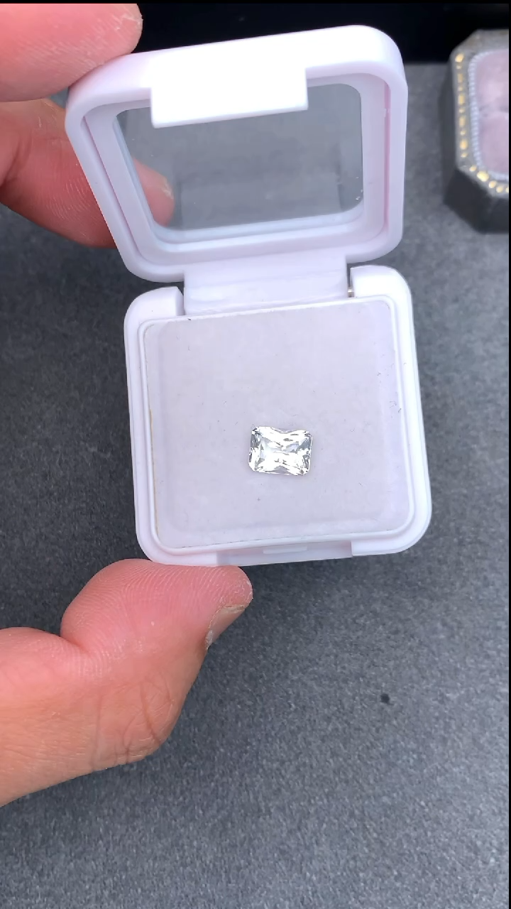 【闪购商品】托帕石裸石未镶嵌2克拉