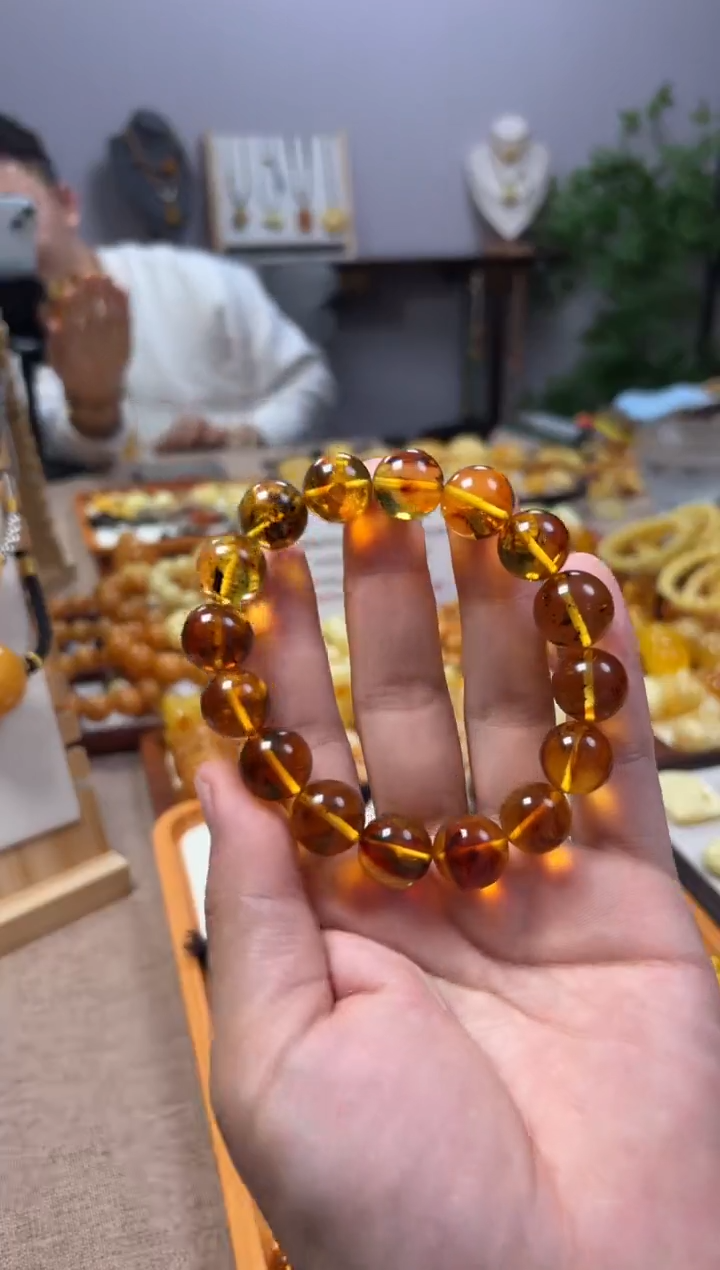 【闪购商品】蜜蜡裸石未镶嵌手串