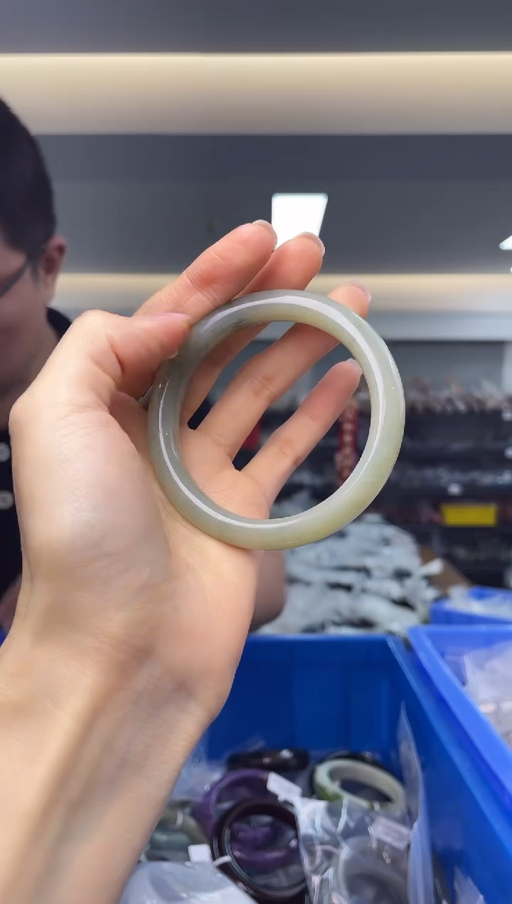 【闪购商品】和田玉`未镶嵌多样性发一件*57*109