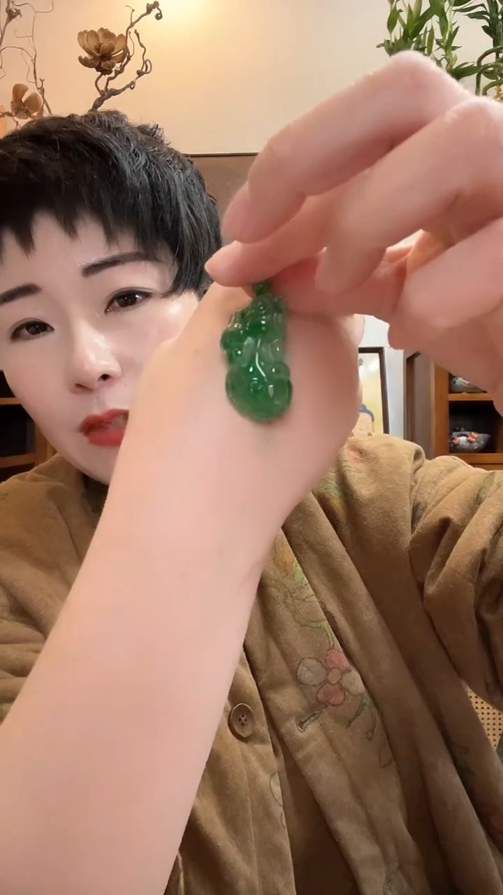 吊坠(赠链)未镶嵌翡翠多样性发货059