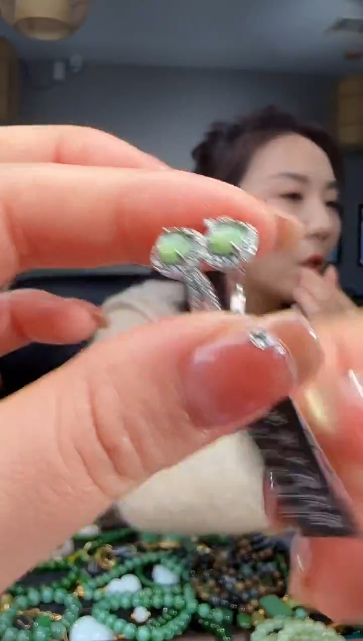 银S925镶嵌戒指和田玉1