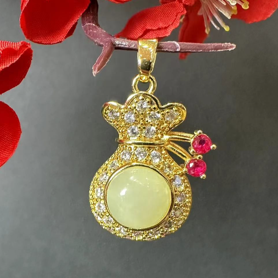 HT442（玉姐珠宝）和田玉钱袋吊坠-配绳子-送礼佳品