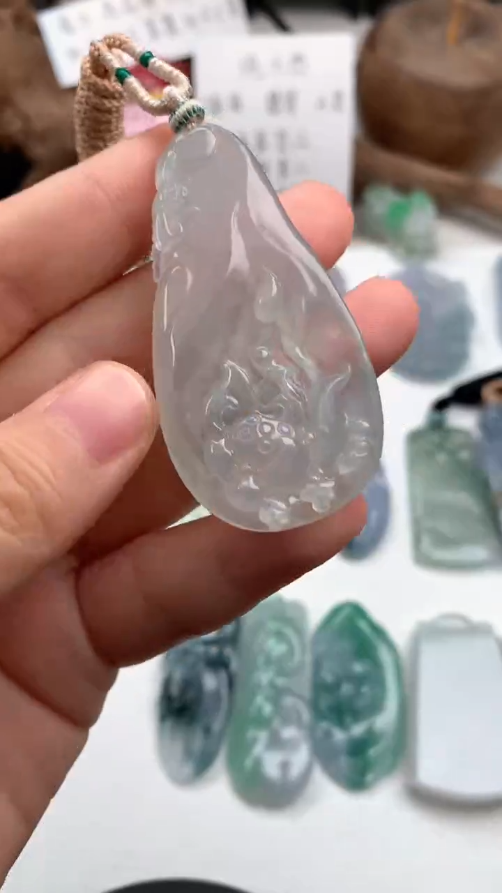 未镶嵌定制翡翠博*蜻蜓点水