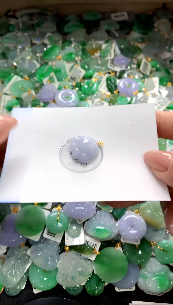 颈饰未镶嵌翡翠1