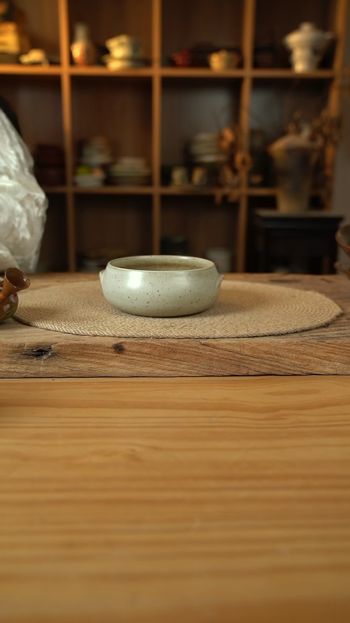 奶奶系列的双耳猪耳钵碗1个