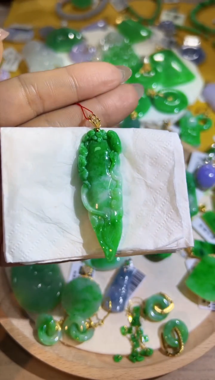 【闪购商品】翡翠颈饰18K金镶嵌Q缅料A货翡翠/支持复检/一件