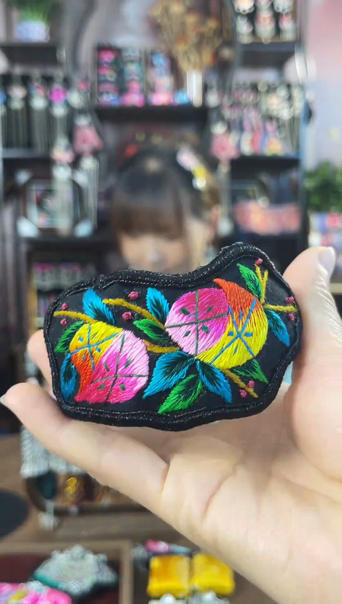 织绣民族风手工非遗老绣饰品731