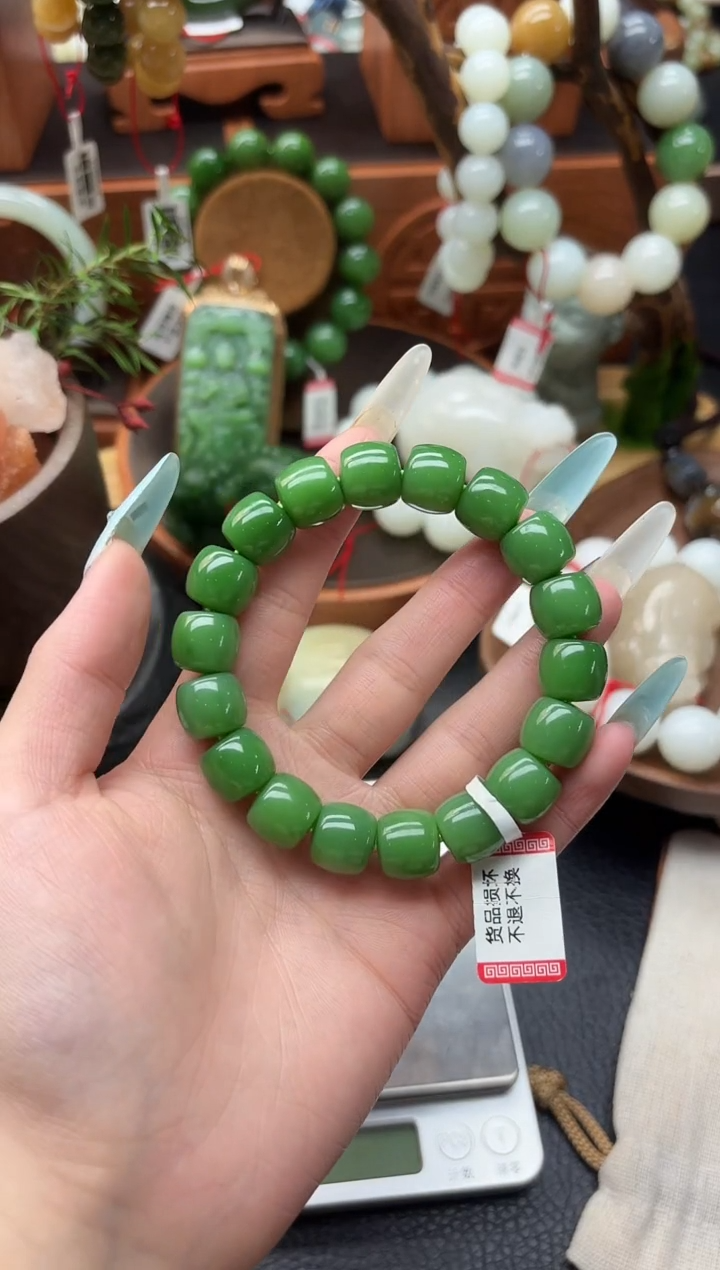 未镶嵌手串和田玉董小姐推荐 多样性发货 拍一发一by