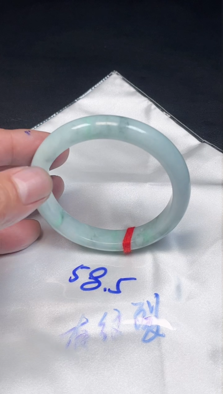 【闪购商品】翡翠手镯未镶嵌天然缅甸翡翠A货手镯