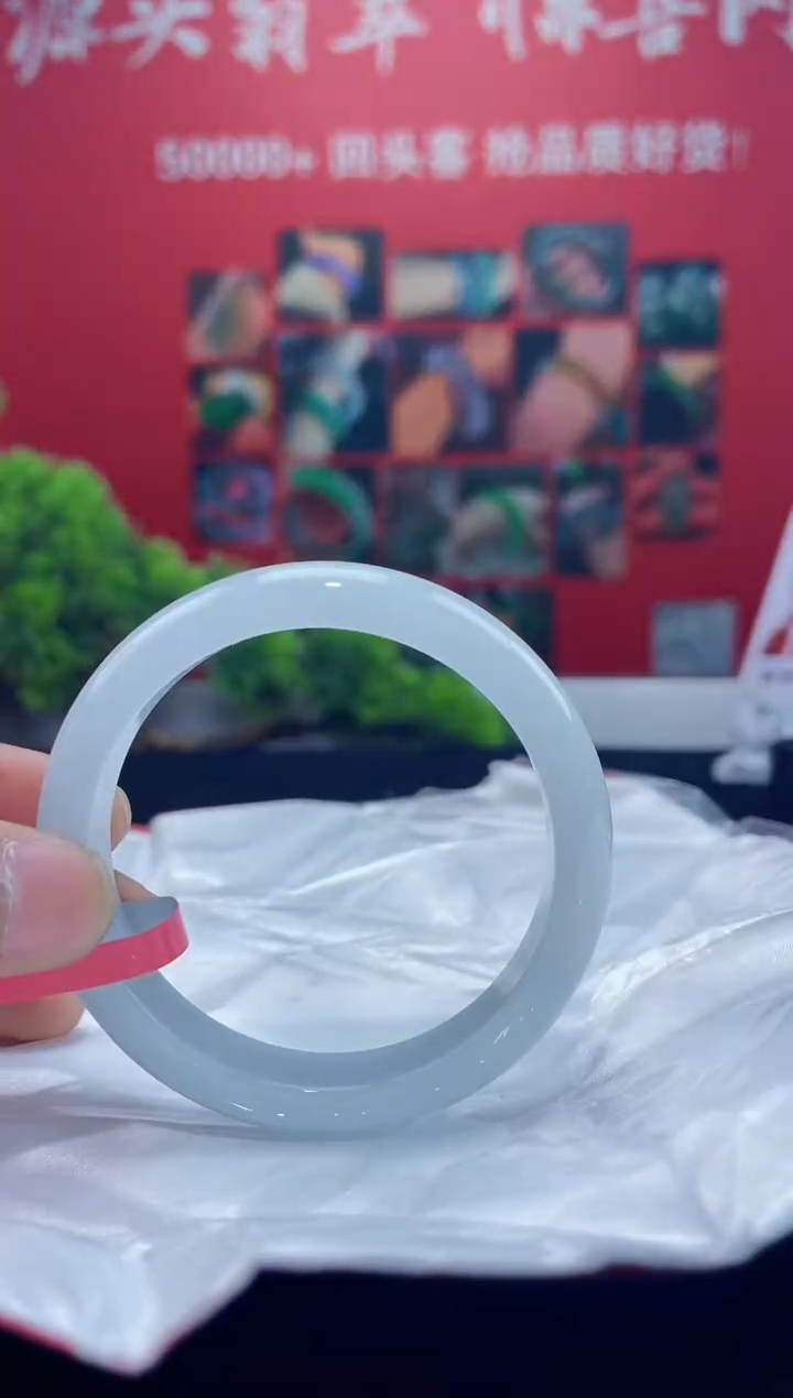 翡翠手镯未镶嵌手镯11