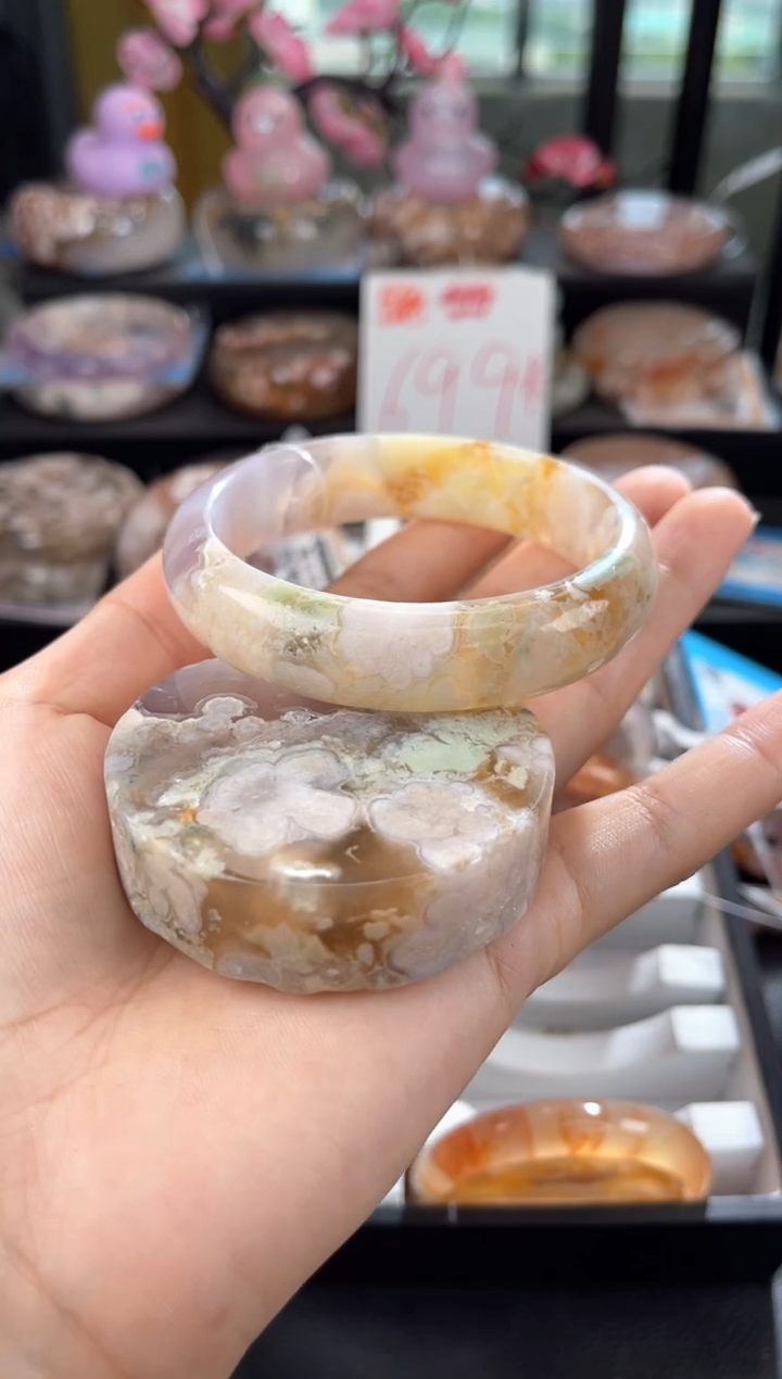石英质玉手镯未镶嵌59