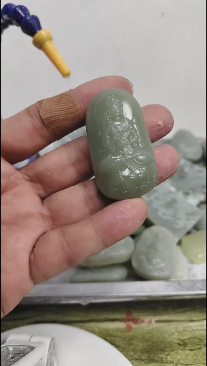 颈饰未镶嵌和田玉3