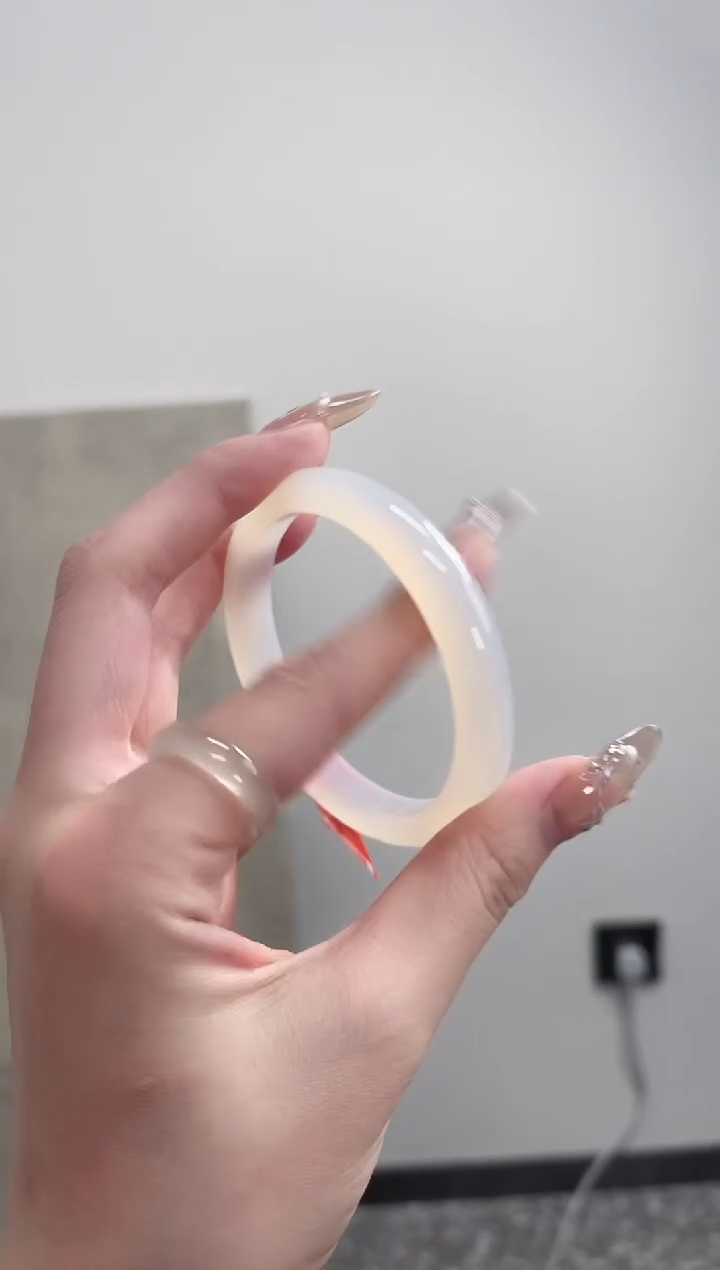 【闪购商品】玛瑙/玉髓手镯未镶嵌58圈 需要包容