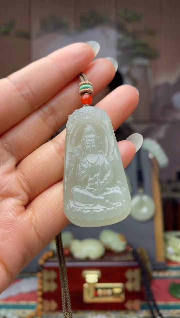 颈饰未镶嵌和田玉拍一发一