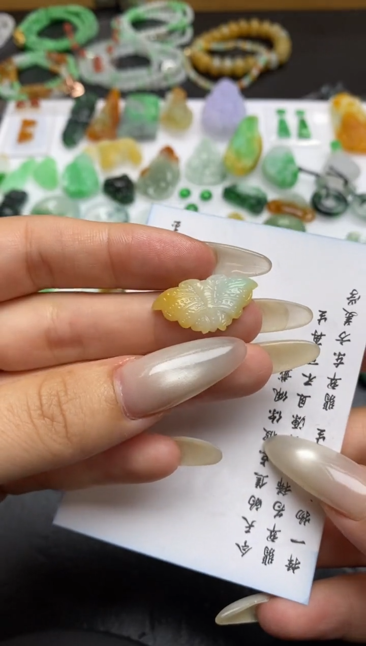 定制翡翠未镶嵌翡翠毛货~