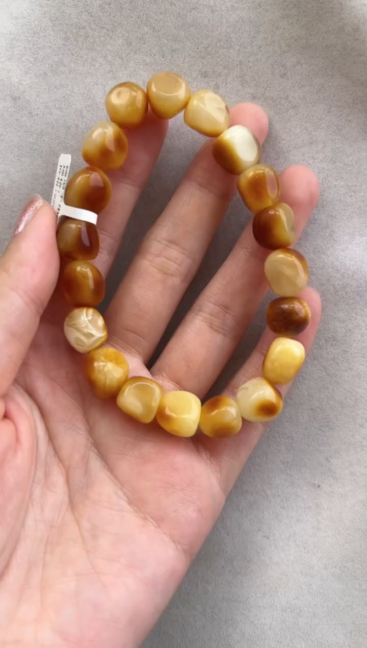 【闪购商品】琥珀裸石未镶嵌10123091-手串