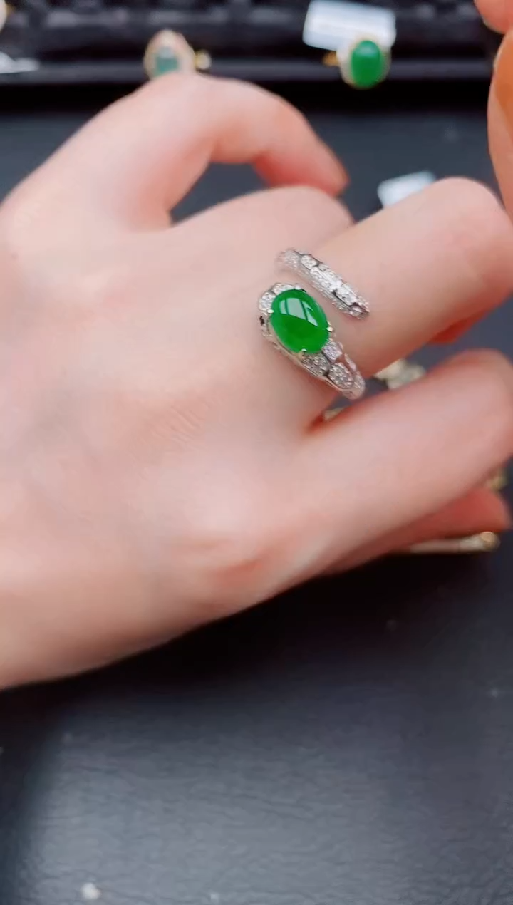 【闪购商品】翡翠戒指银S925镶嵌天然a货翡翠395
