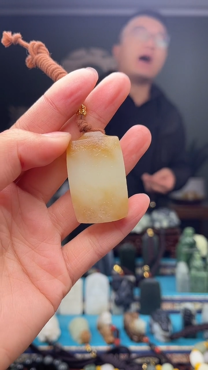 未镶嵌和田玉挂件1