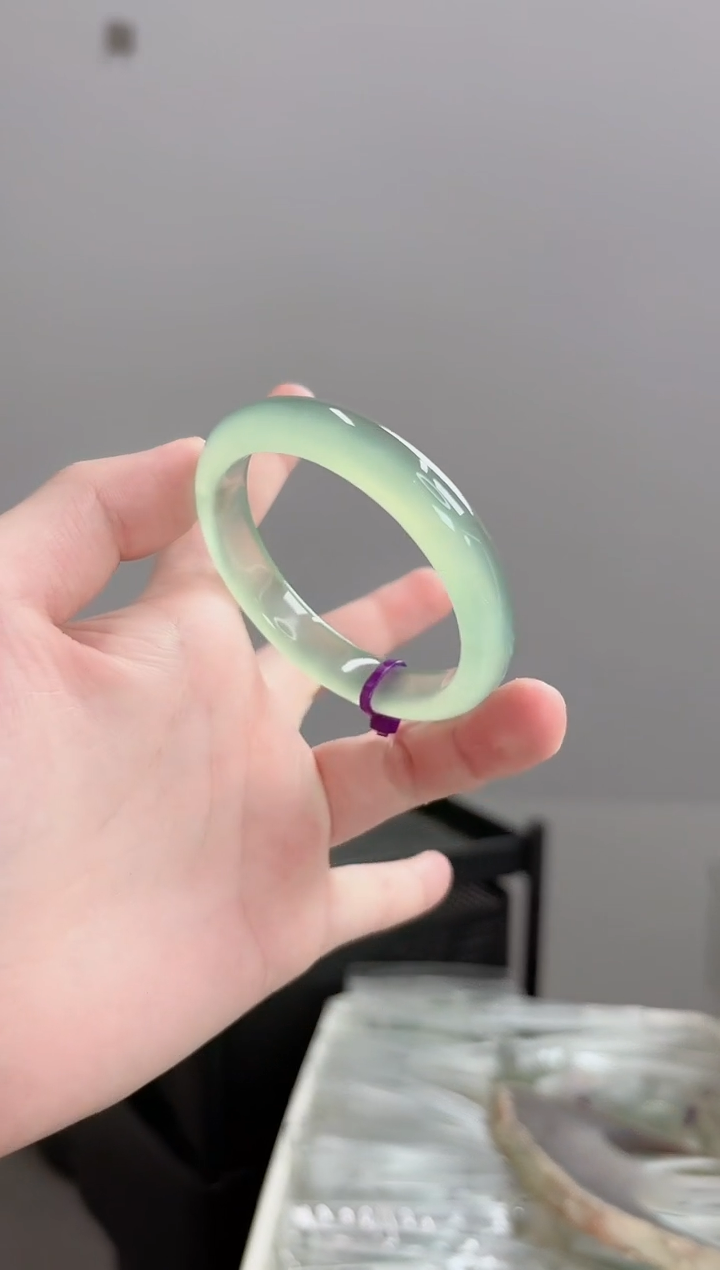 手镯玛瑙/玉髓未镶嵌56圈