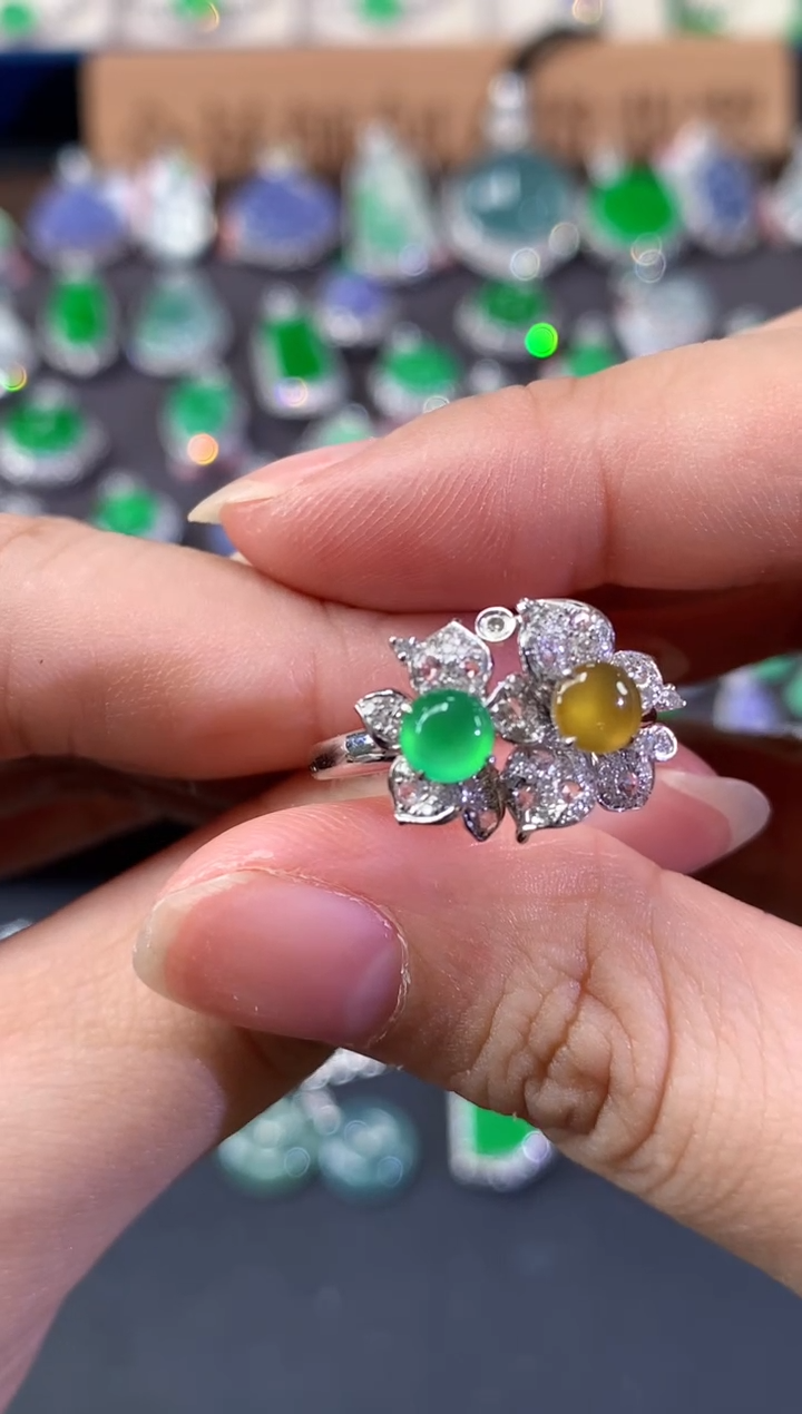 18K金镶嵌戒指翡翠A379|9800