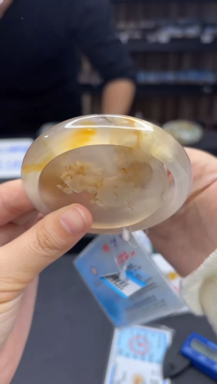 【闪购商品】石英质玉手镯未镶嵌255（59圈赠送镯心）