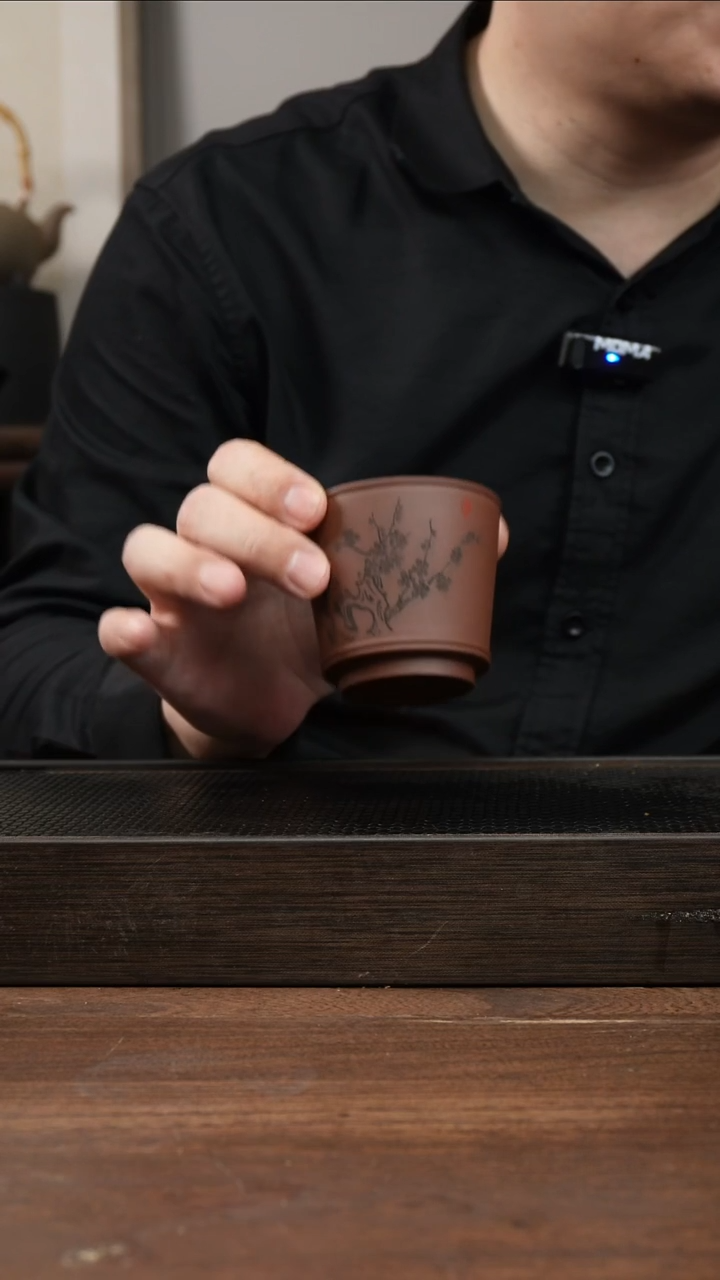 茶杯紫砂紫泥梅花刻绘 新款主人杯 ！  