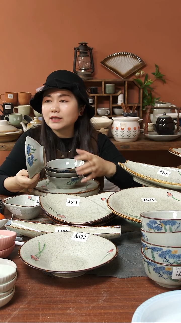 陶瓷A671 四只手绘丝瓜黑点5.5英寸碗瑕疵