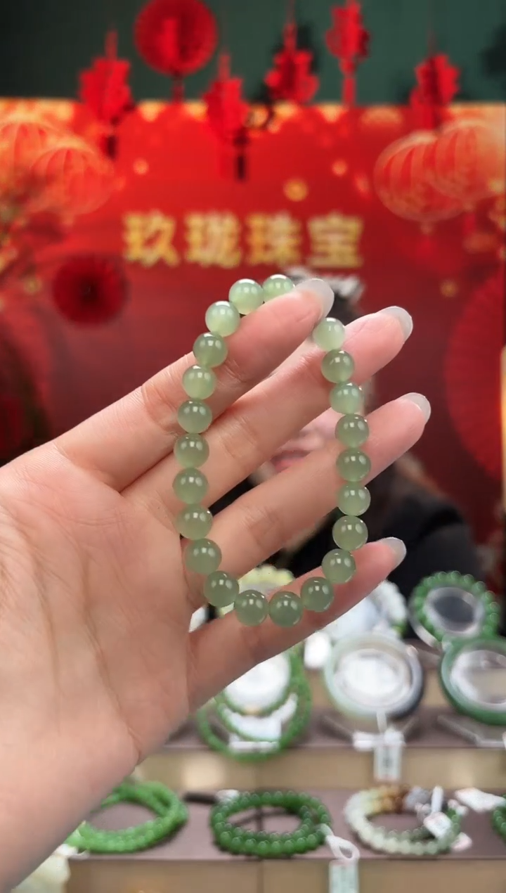 【闪购商品】和田玉手串未镶嵌卡8湖水绿手串