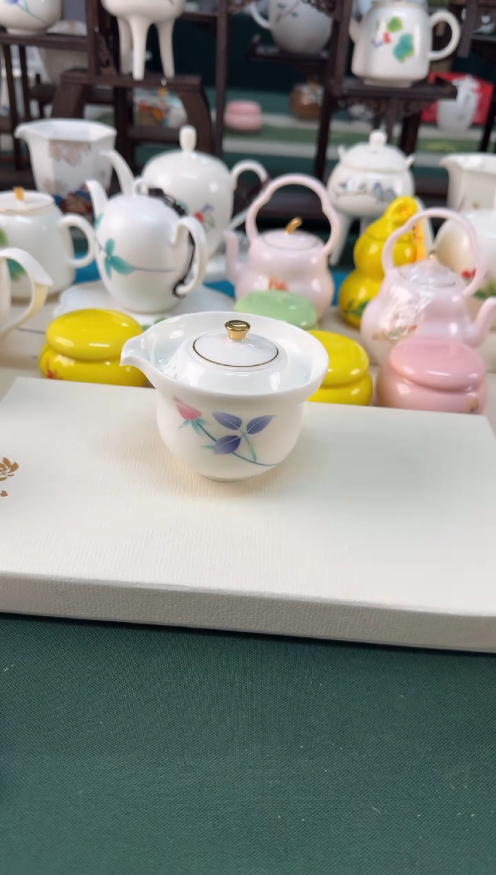 【闪购商品】瓷器 ······.......