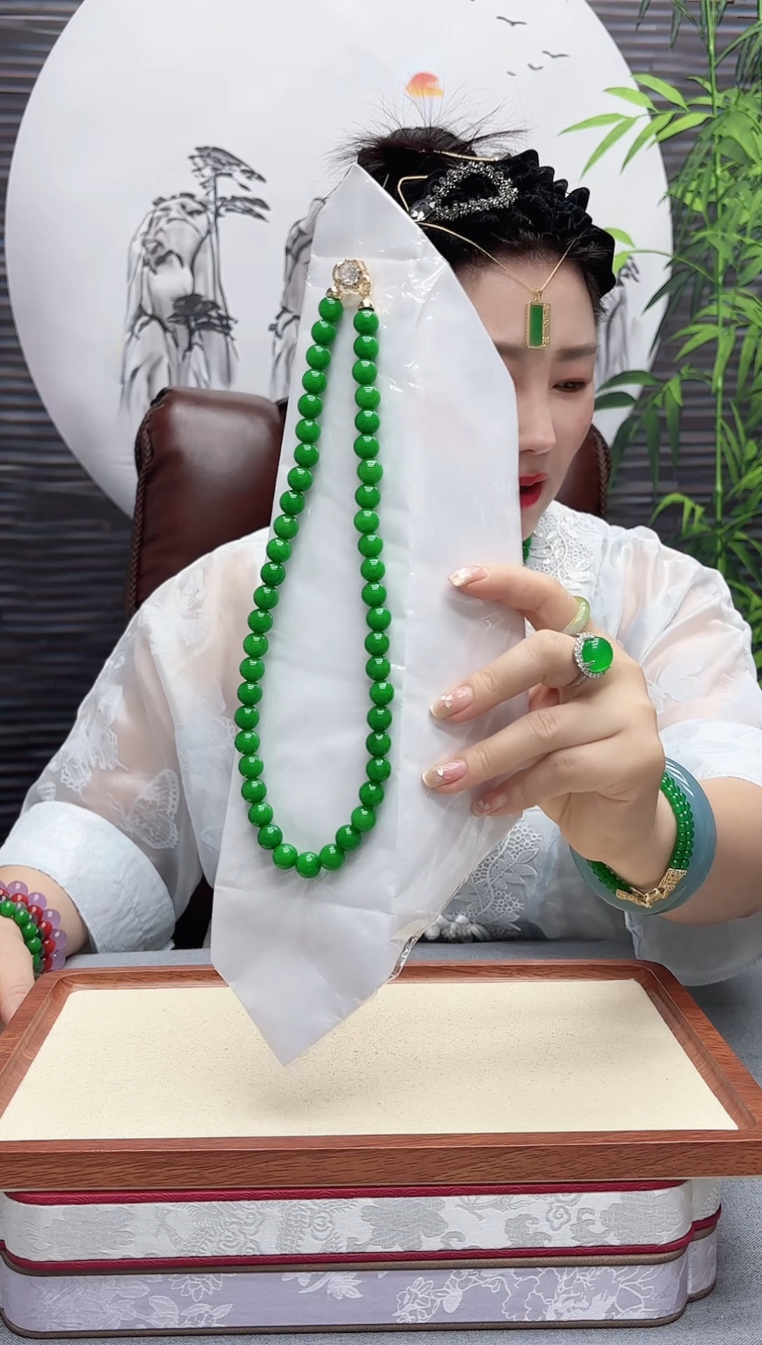 翡翠14K金镶嵌项链莫桑扣头项链