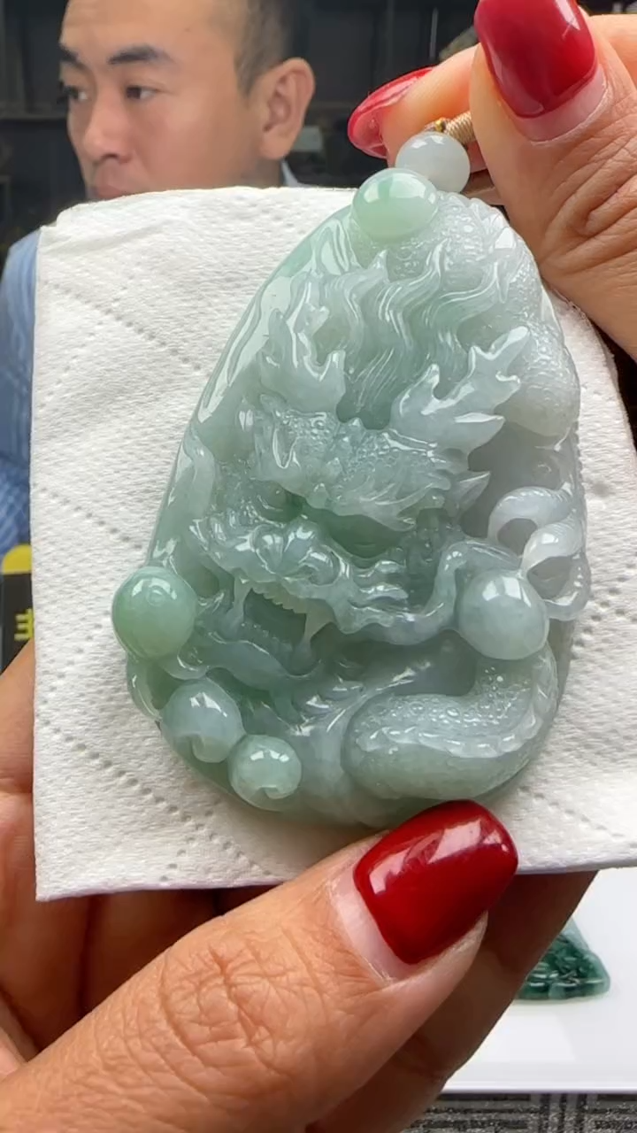 【闪购商品】翡翠颈饰未镶嵌天然翡翠A货吊坠