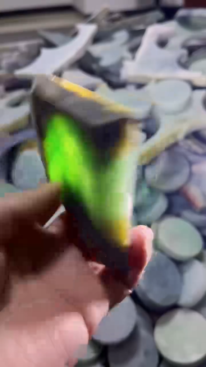 【闪购商品】翡翠挂件未镶嵌A货康壹026