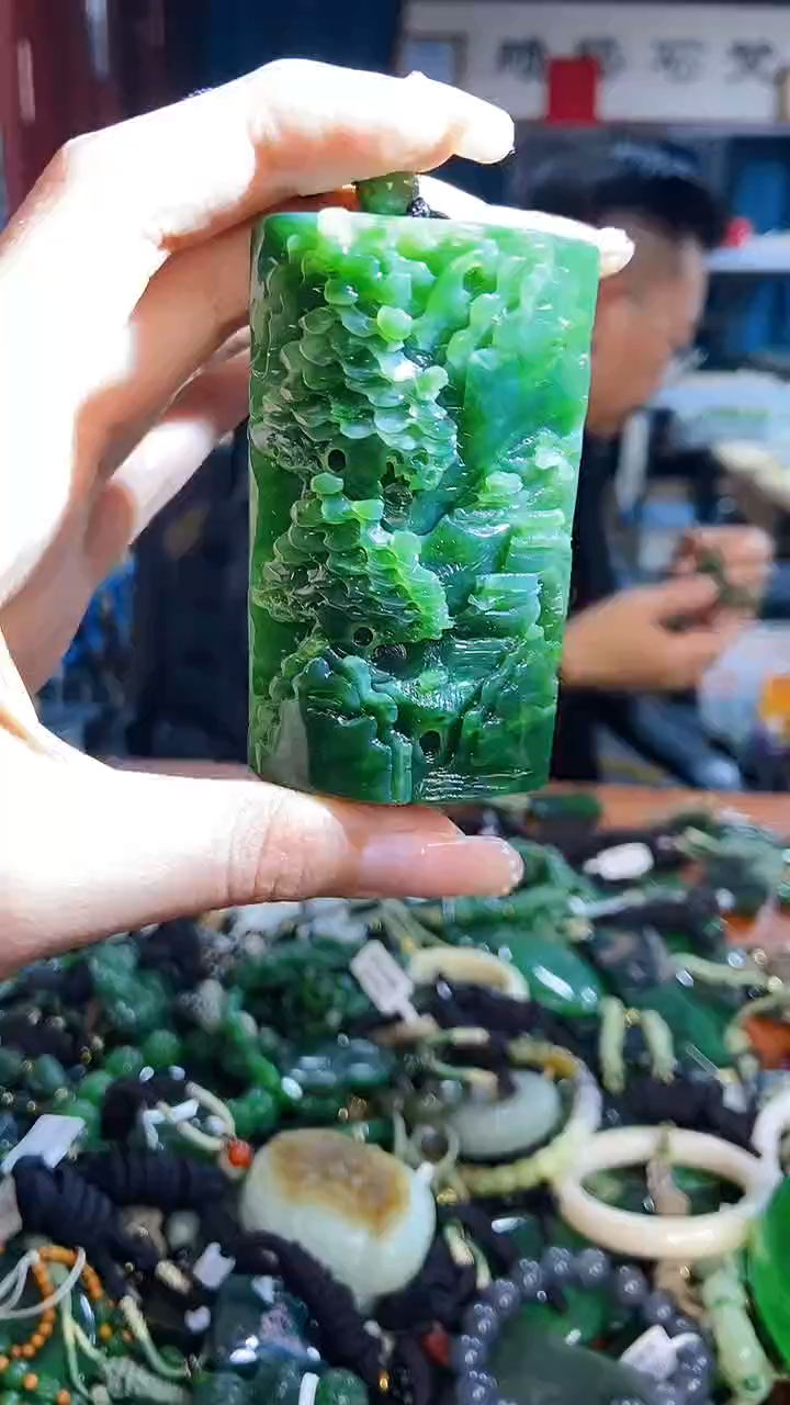 未镶嵌和田玉挂件1