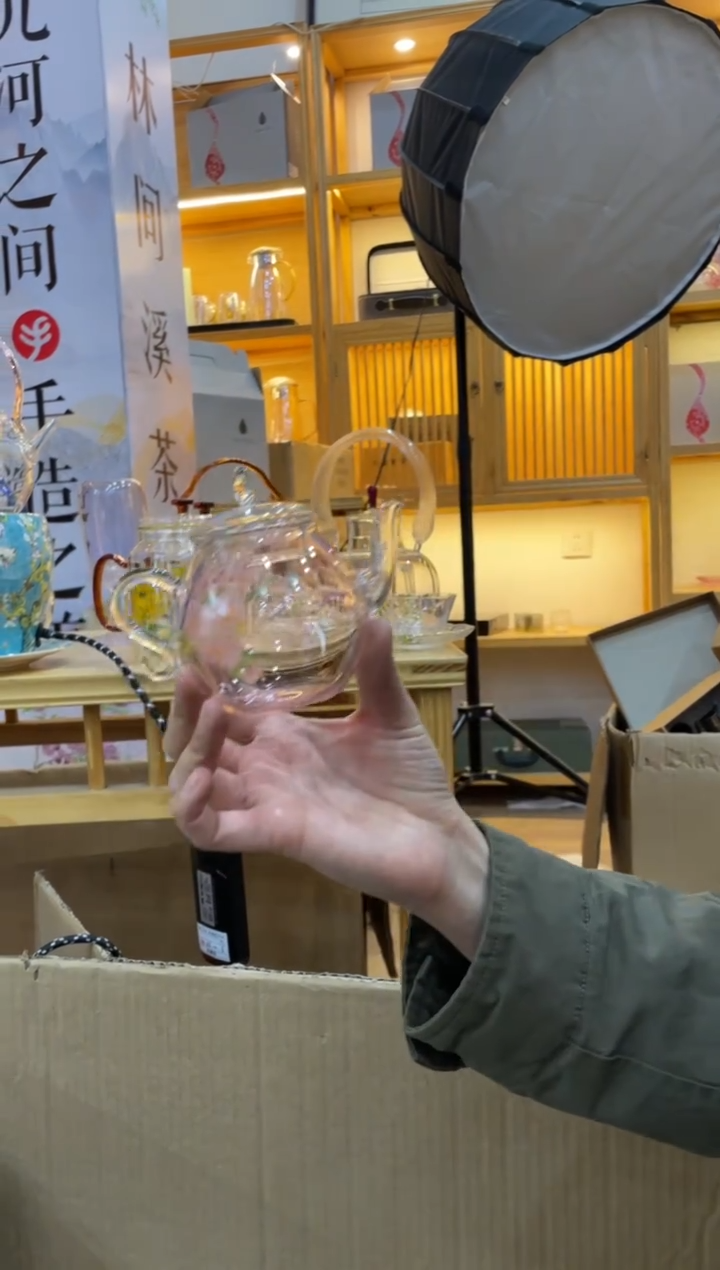 粉色小壶桃花啊啊