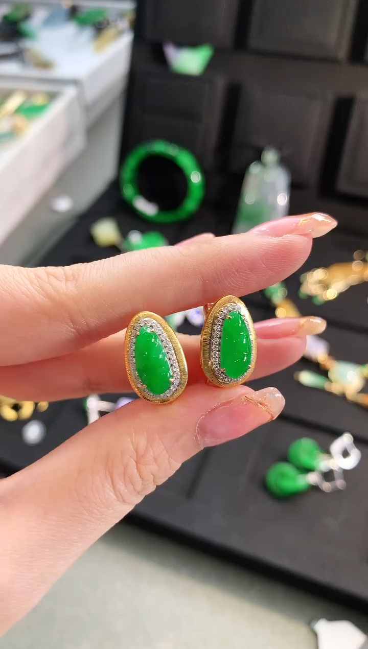 【闪购商品】翡翠耳饰18K金镶嵌耳饰