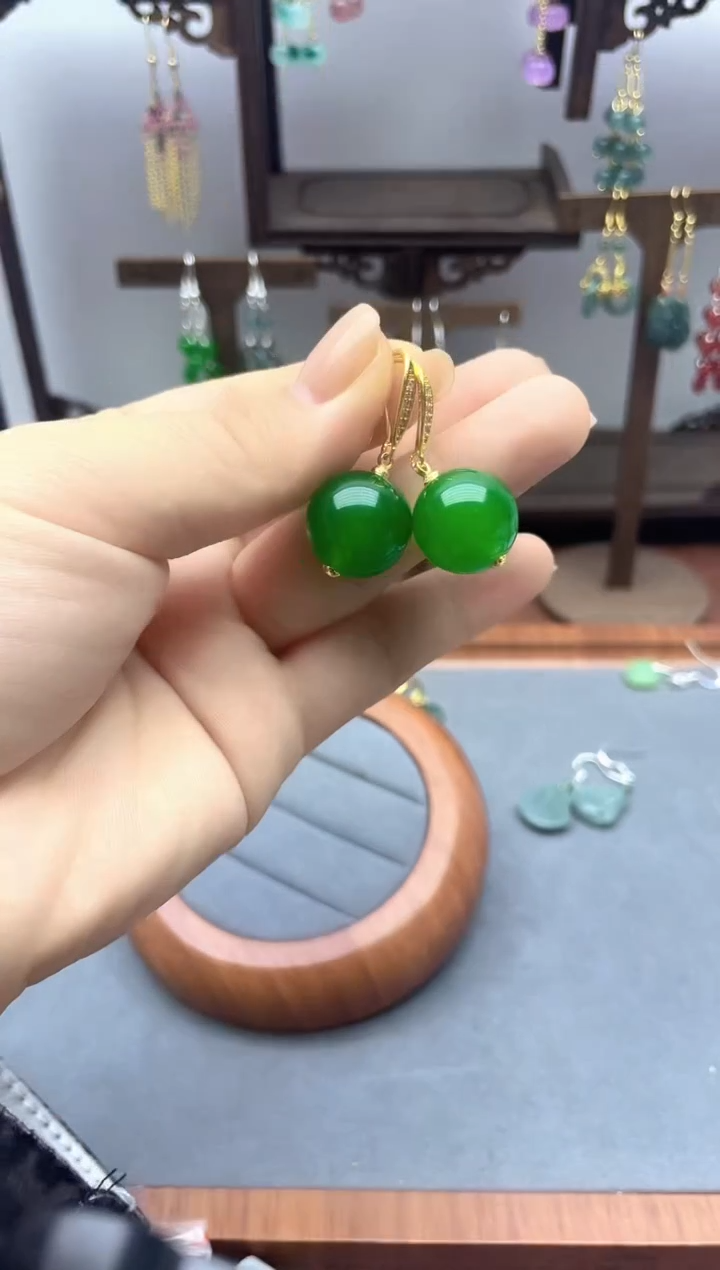 银S925镶嵌翡翠耳饰821000
