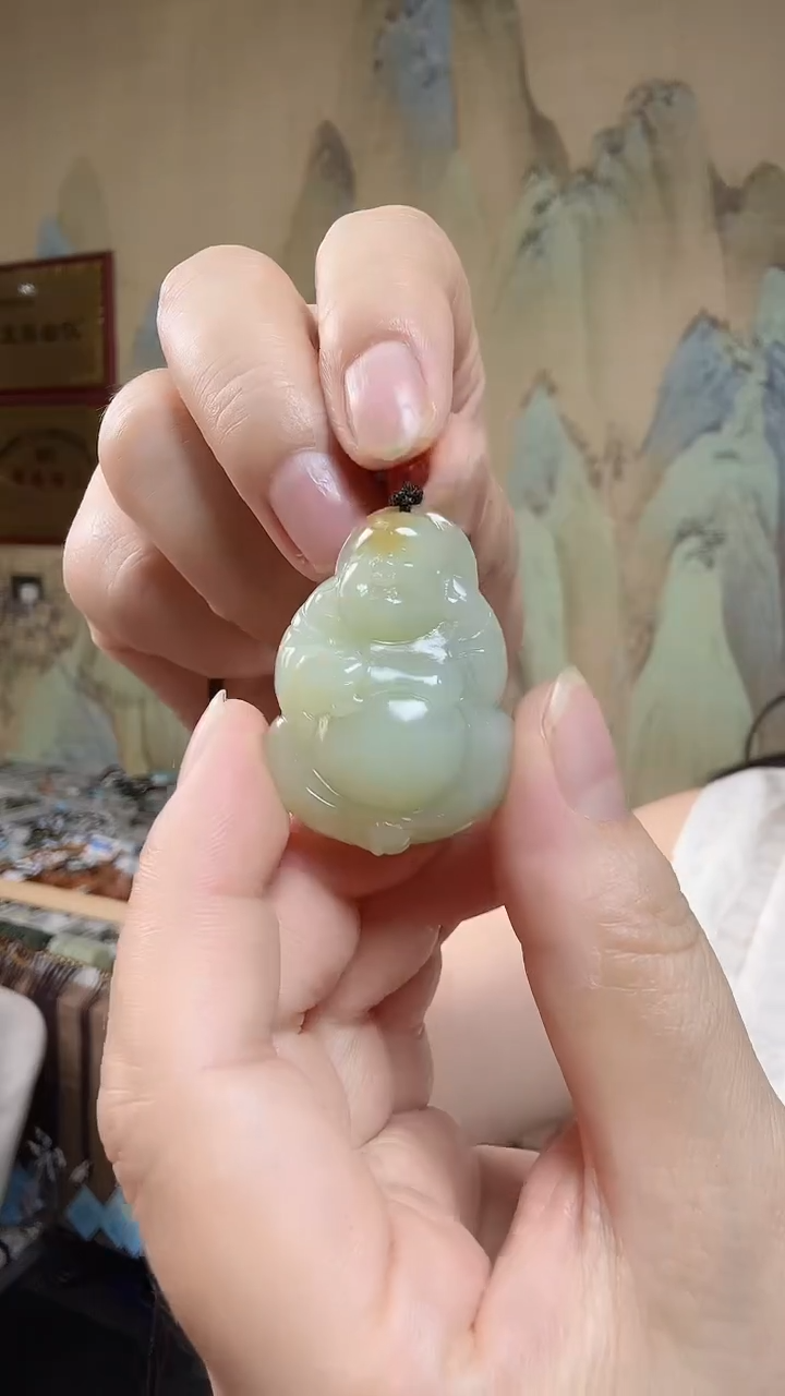 颈饰未镶嵌和田玉.